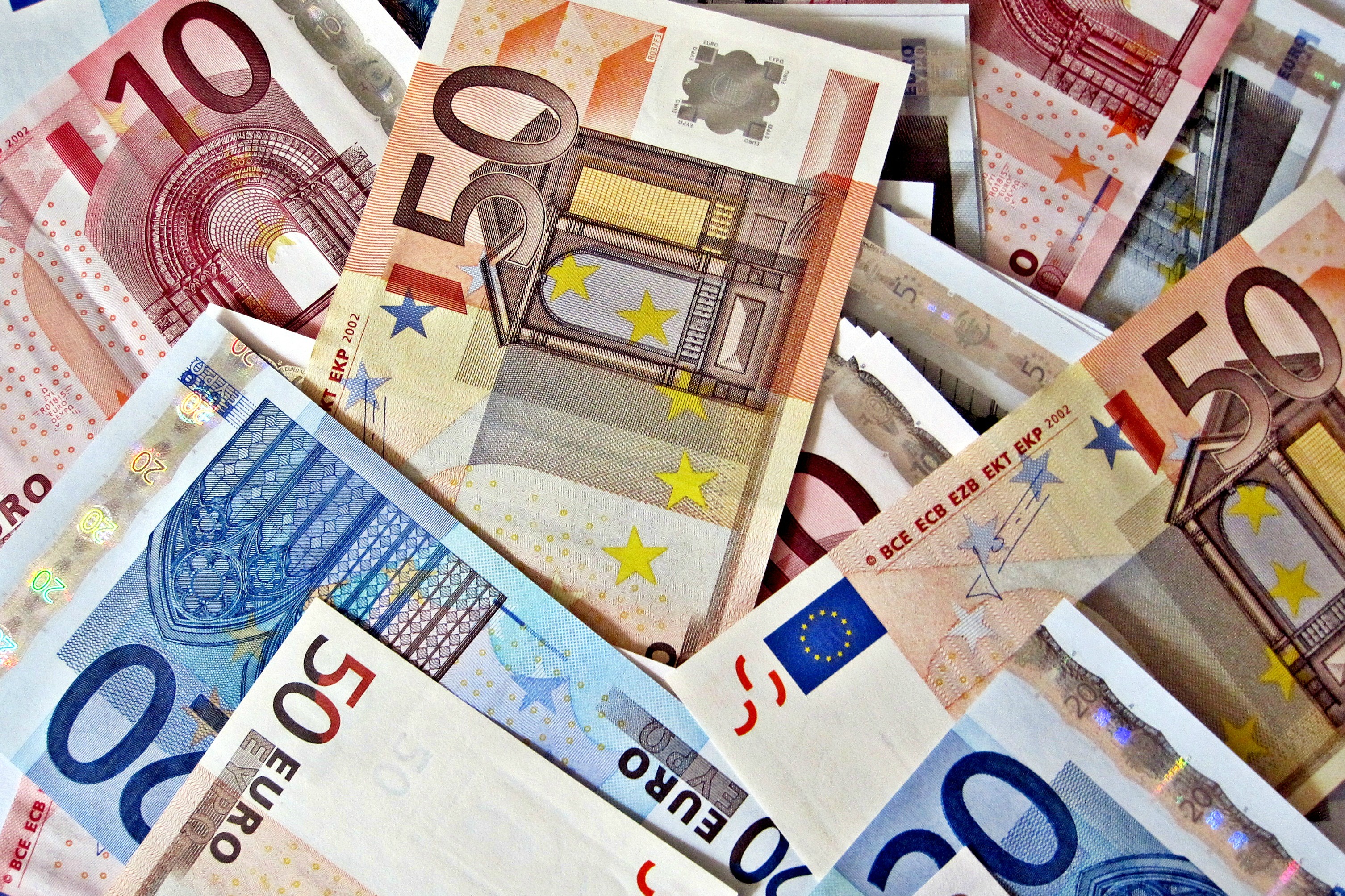 euro_investment_fund_cash_money_creditimages_money_flickr